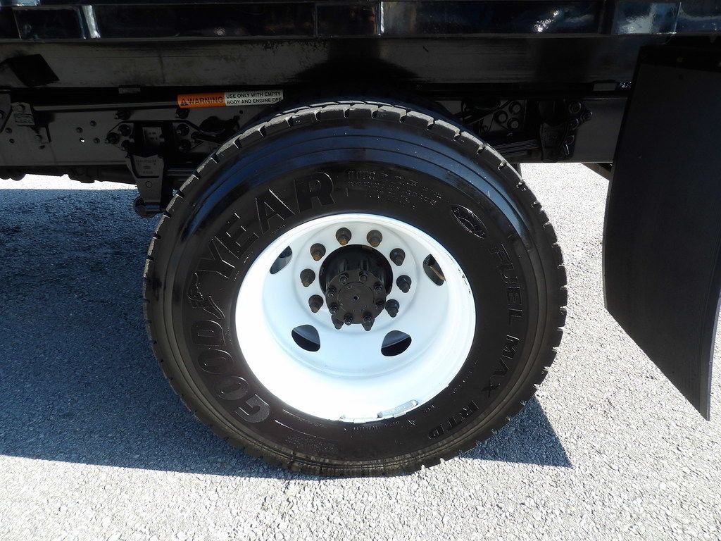 Used 2025 Ford F650 2WD Regular Cab Super Duty image 58