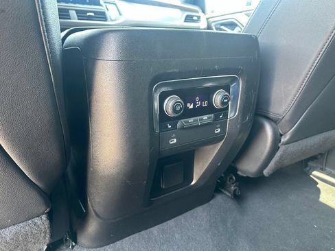 Used 2023 Chevrolet Tahoe Premier AWD/4WD image 15
