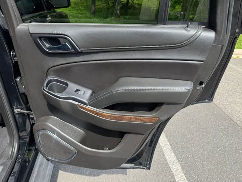 Used 2019 Chevrolet Tahoe LT AWD/4WD image 19