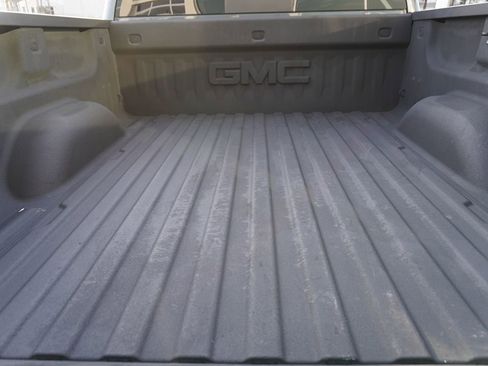 Used 2018 GMC Sierra 1500 SLT image 15