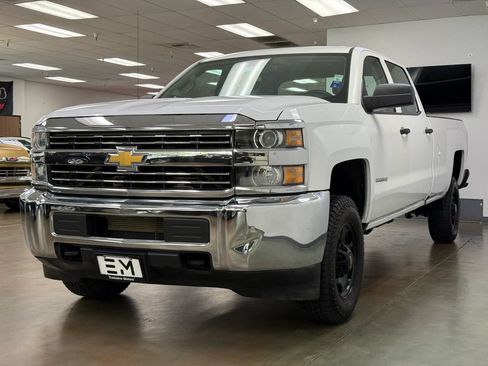 Used 2016 Chevrolet Silverado 2500 W/T RWD image 4
