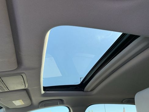 Used 2019 Honda CR-V Touring image 29