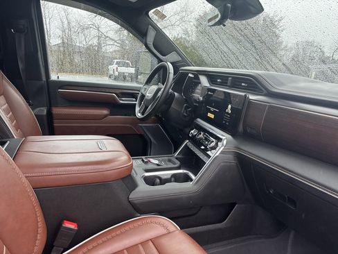 Used 2025 GMC Sierra 2500 Denali Ultimate image 39