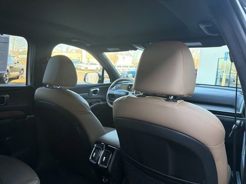 New 2026 Kia Sorento SX Prestige w/ Olive Brown Leather Package AWD/4WD image 16