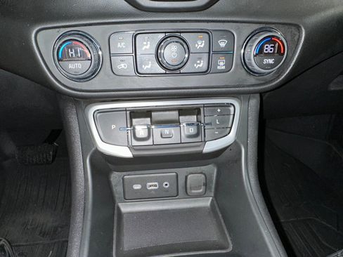 Certified 2023 GMC Terrain SLE w/ Driver Convenience Package image 14