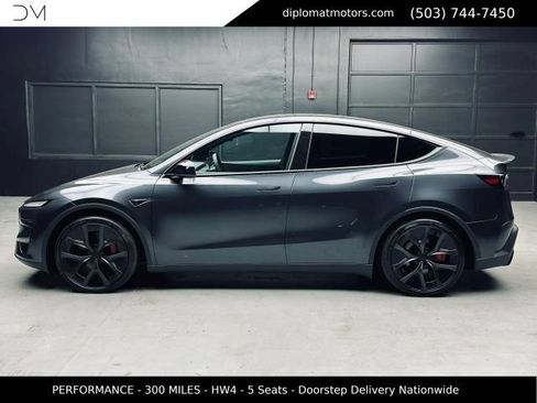 Used 2026 Tesla Model Y Performance AWD/4WD image 3
