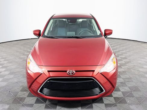 Used 2017 Toyota Yaris iA image 2