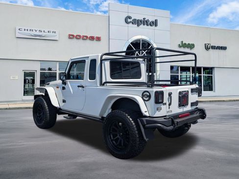 Used 2012 Jeep Wrangler Unlimited Sahara w/ Connectivity Group AWD/4WD image 5