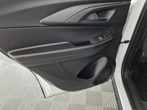Certified 2021 Chevrolet TrailBlazer RS w/ Convenience Package FWD image 27