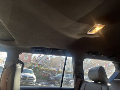 Used 2020 Lexus GX 460 Premium image 14