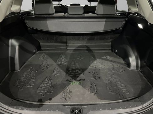 Used 2023 Toyota RAV4 AWD Hybrid image 5