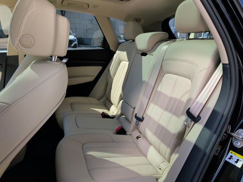 Certified 2023 Audi Q5 2.0T Premium Plus w/ Premium Plus Package image 33