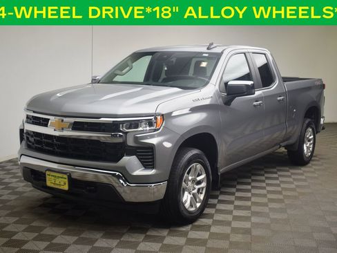 Used 2023 Chevrolet Silverado 1500 LT AWD/4WD image 3