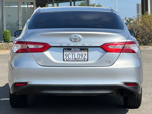 Certified 2018 Toyota Camry LE FWD image 8
