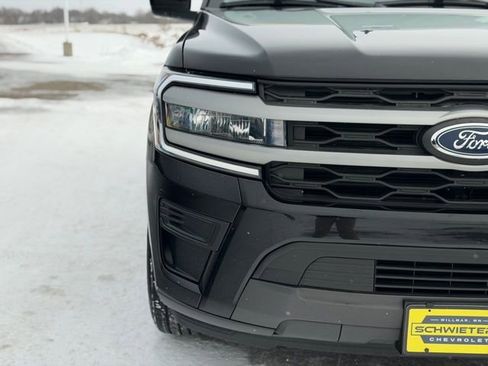 Used 2024 Ford Expedition XLT image 4