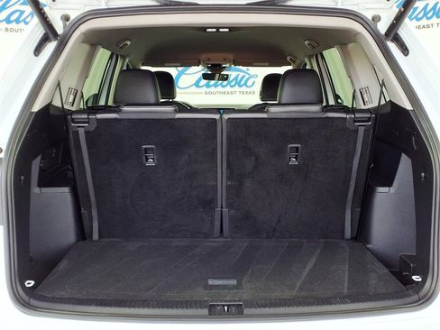 Used 2024 Volkswagen Atlas SE image 10