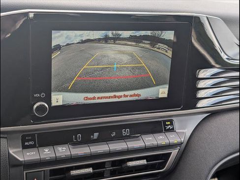 Used 2025 Toyota Camry LE image 12