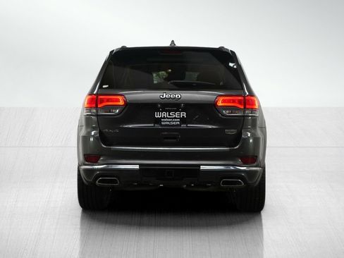 Used 2017 Jeep Grand Cherokee Summit image 4