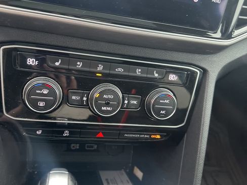 Used 2019 Volkswagen Atlas SEL Premium image 14