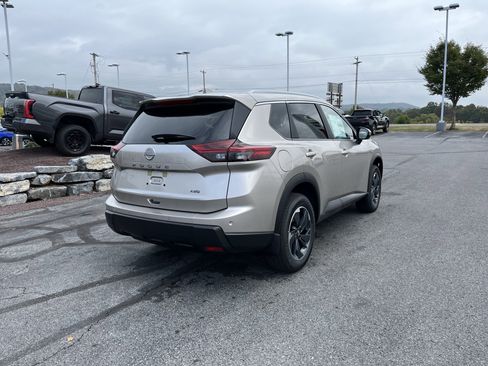 New 2026 Nissan Rogue SV w/ SV Premium Package image 3