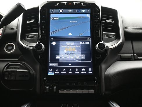 Used 2023 RAM 2500 Laramie w/ Night Edition image 17