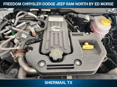 Used 2025 RAM 2500 Laramie AWD/4WD image 38