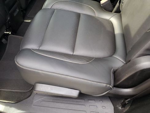Used 2019 GMC Acadia SLT FWD image 15