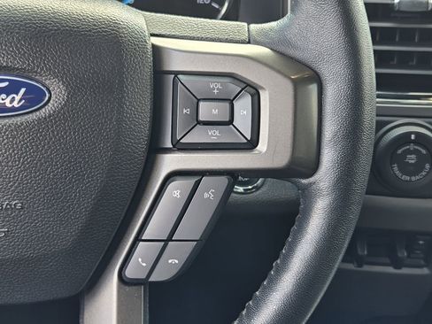 Used 2018 Ford Expedition XLT w/ Equipment Group 202A RWD image 25