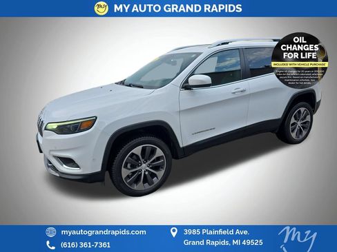 Used 2021 Jeep Cherokee Limited w/ Elite Package AWD/4WD image 3