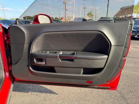 Used 2014 Dodge Challenger SXT w/ Sport Appearance Package RWD image 23