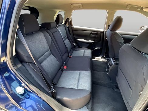Used 2024 Nissan Rogue SV FWD image 20