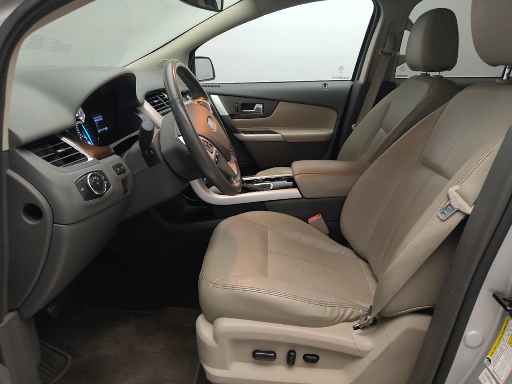 Used 2014 Ford Edge Limited w/ Equipment Group 302A AWD/4WD image 17