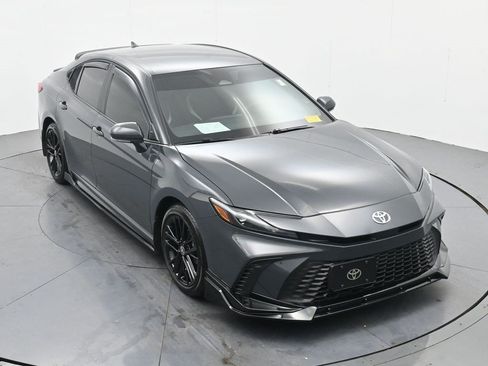 Used 2026 Toyota Camry SE FWD image 19