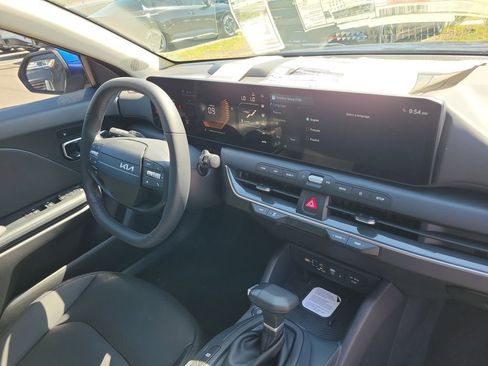 New 2026 Kia K4 EX FWD image 8