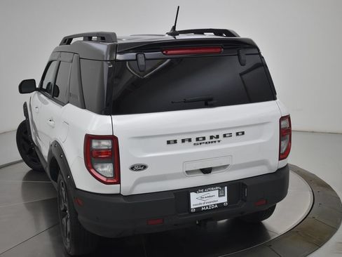 Used 2022 Ford Bronco Sport Outer Banks w/ Tech Package AWD/4WD image 10