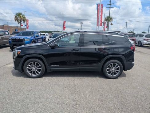 Used 2024 GMC Terrain SLT FWD image 6