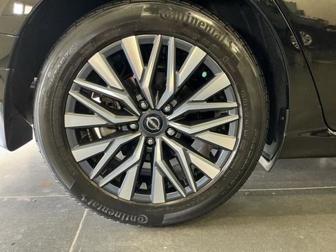 Used 2023 Nissan Altima 2.5 SV w/ SV Premium Package FWD image 26