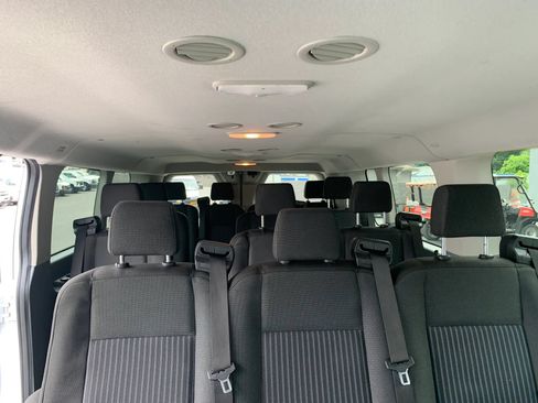 Used 2018 Ford Transit 350 XL RWD image 34