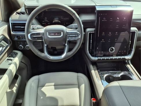 New 2026 GMC Yukon XL Elevation image 7