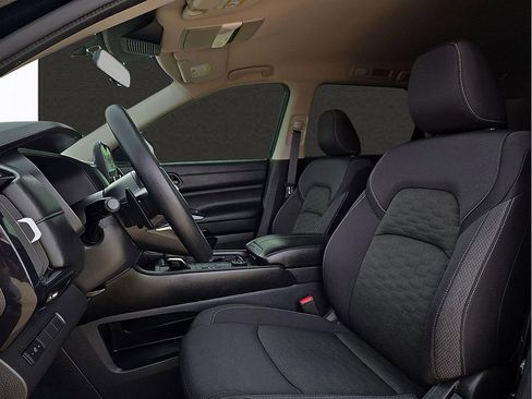 Used 2024 Nissan Pathfinder S image 12