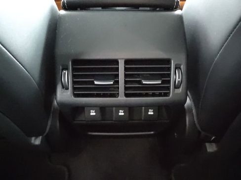 Used 2018 Jaguar E-PACE R-Dynamic HSE image 43