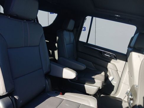 New 2026 Chevrolet Suburban RST w/ Comfort Package AWD/4WD image 18