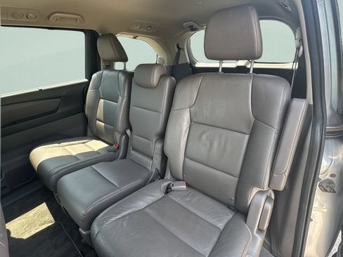 Used 2016 Honda Odyssey Touring Elite image 16