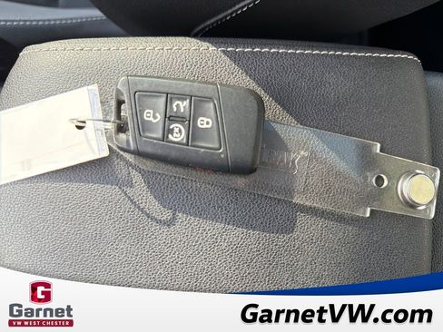 Certified 2024 Volkswagen Taos SEL image 30