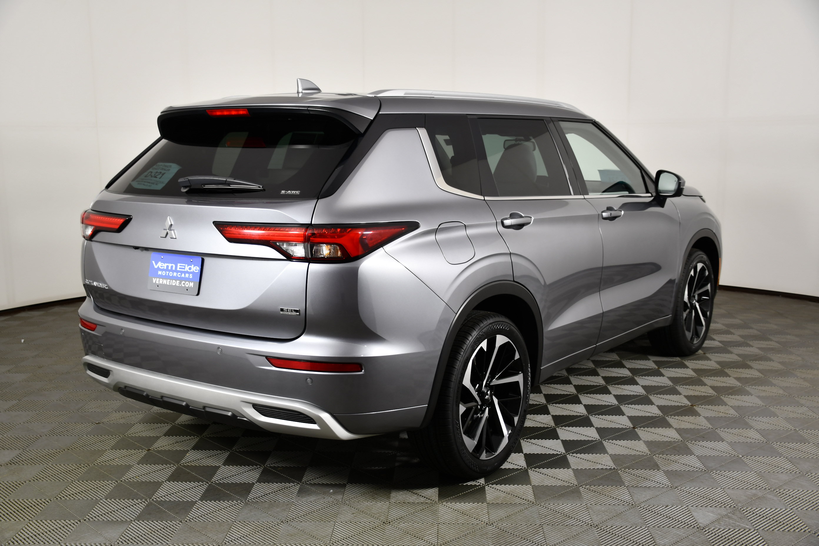 Used 2022 Mitsubishi Outlander SEL AWD/4WD image 6