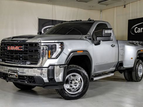 Used 2024 GMC Sierra 3500 Pro AWD/4WD image 4