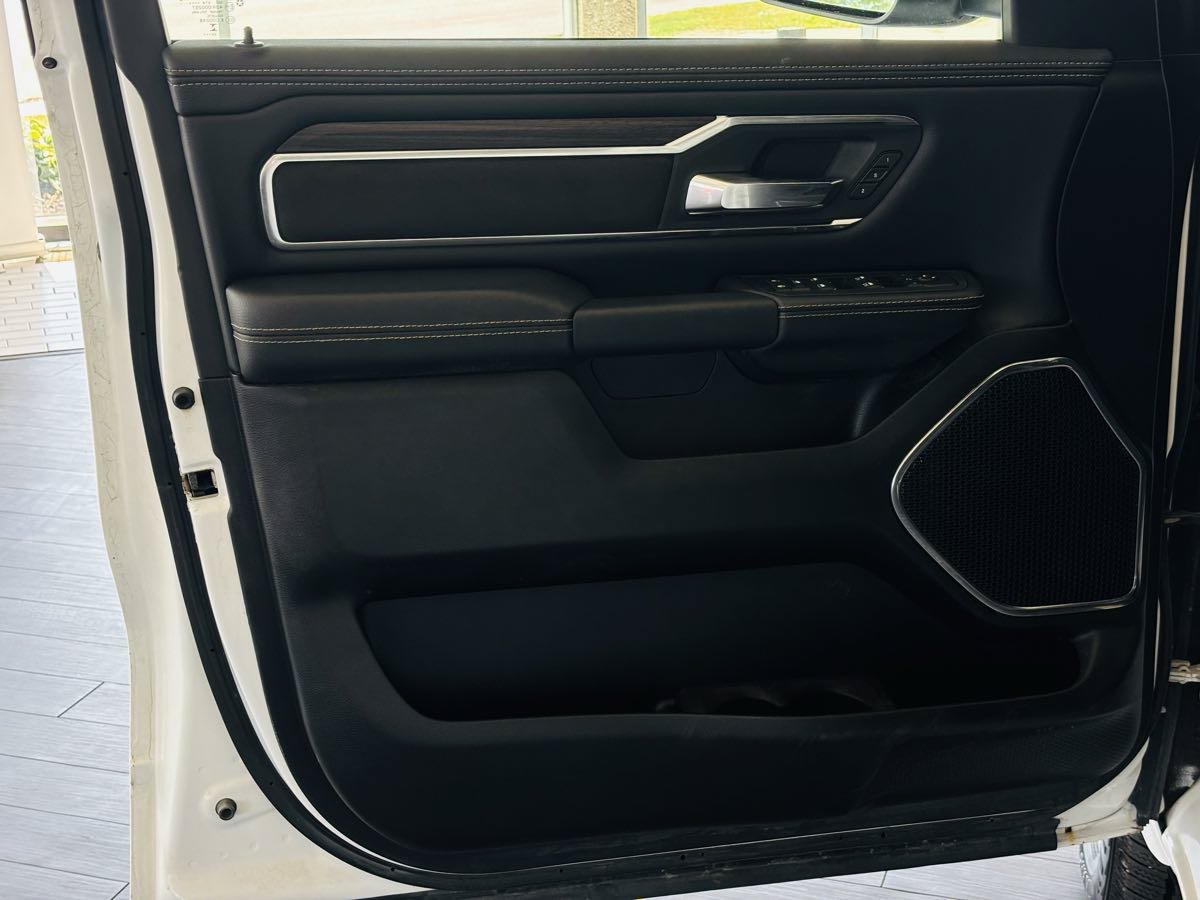 Used 2026 RAM 1500 Laramie AWD/4WD image 34