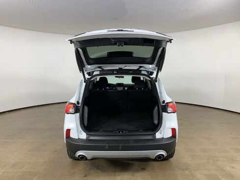 Used 2022 Ford Escape SE w/ Convenience Package FWD image 12