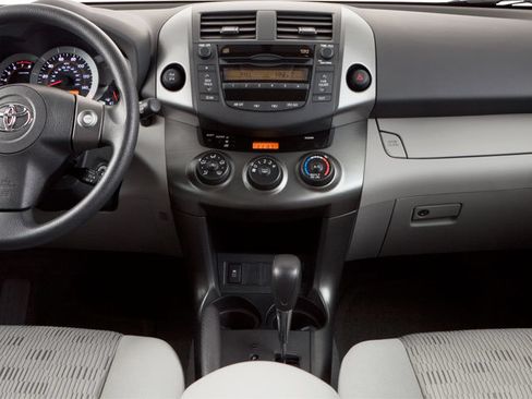 Used 2010 Toyota RAV4 4WD image 12