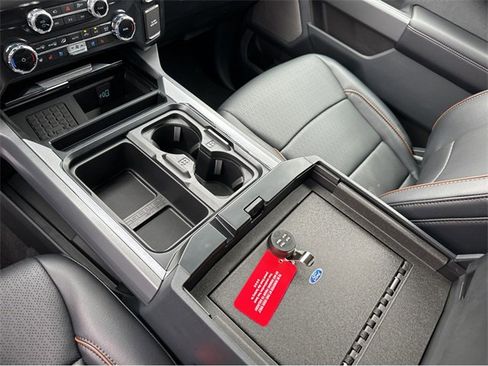New 2025 Ford F250 Lariat w/ Lariat Ultimate Package image 28